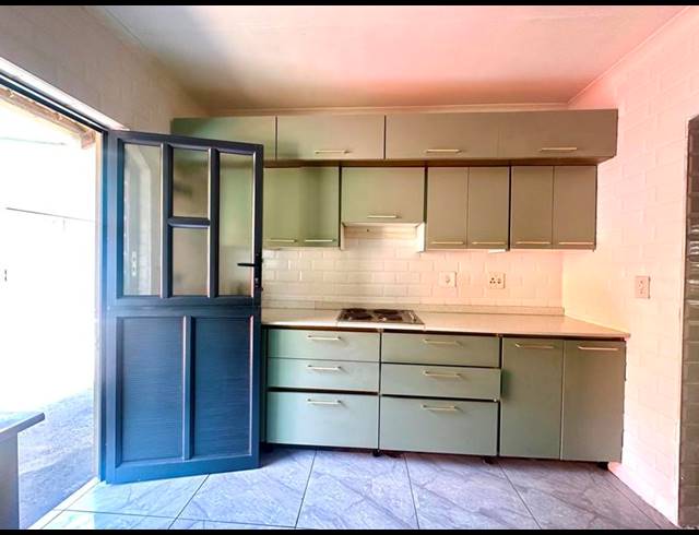 2 BEDROOM PROPERTY TO RENT IN MONTCLAIR